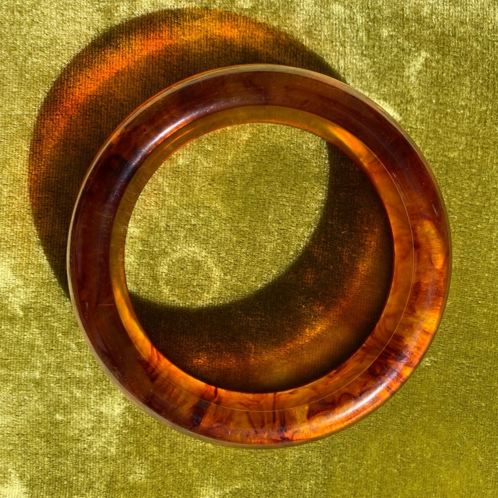 Vintage Bakelite Apple Juice Bangle Simichrome Tested